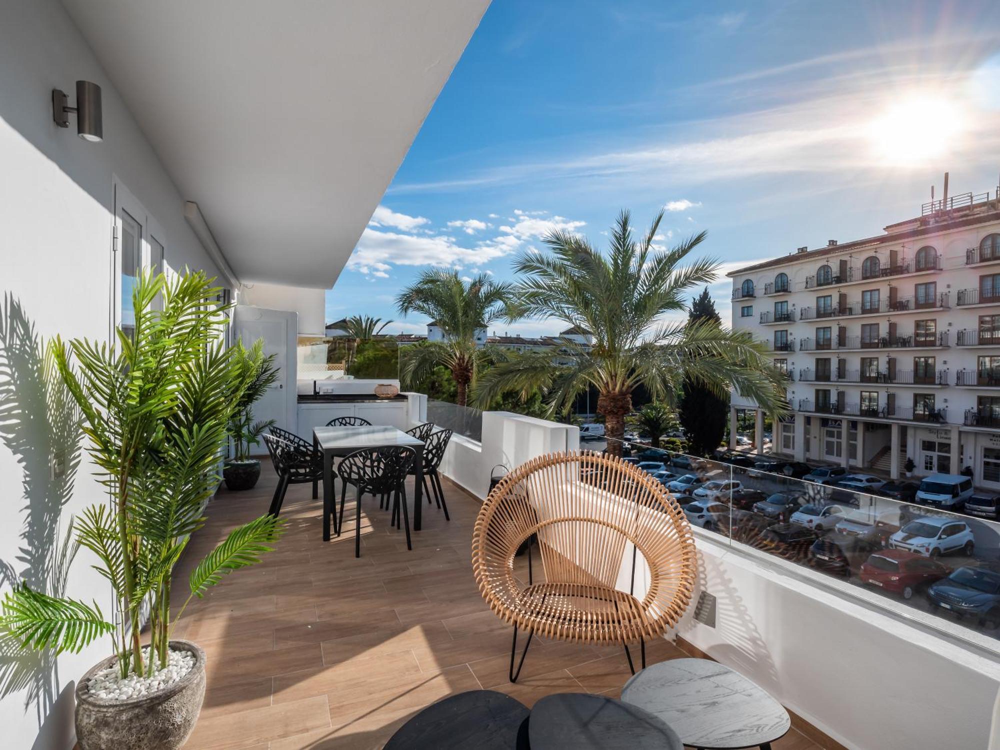 3 Bdrm Stylish Apt W Pool In Puerto Banus Marbella Luaran gambar