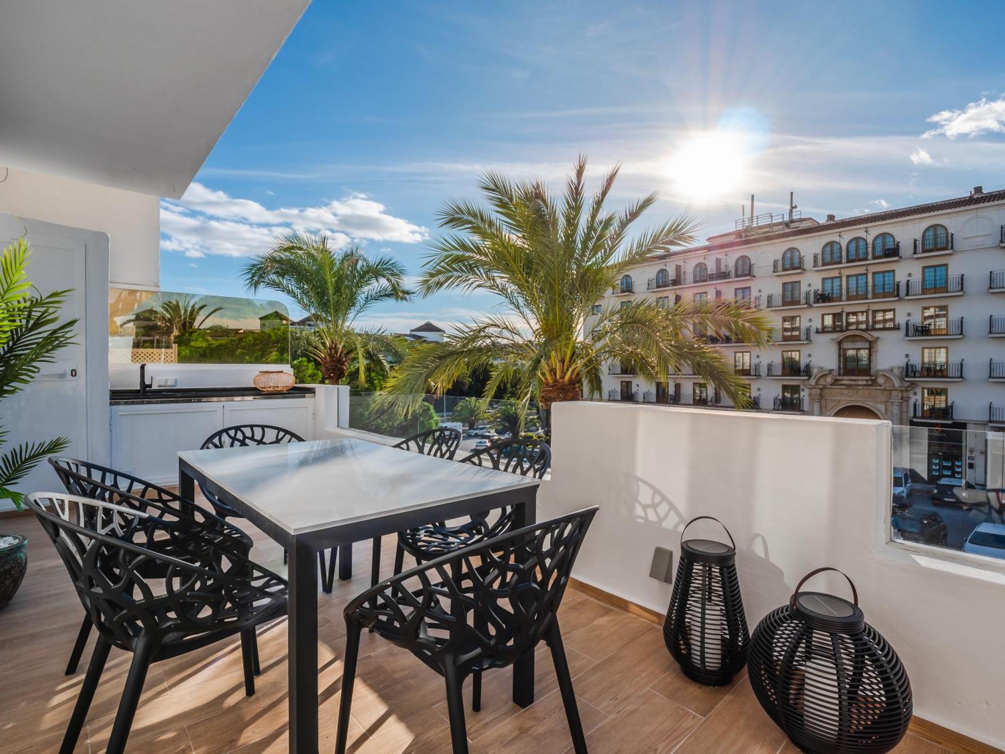3 Bdrm Stylish Apt W Pool In Puerto Banus Marbella Luaran gambar