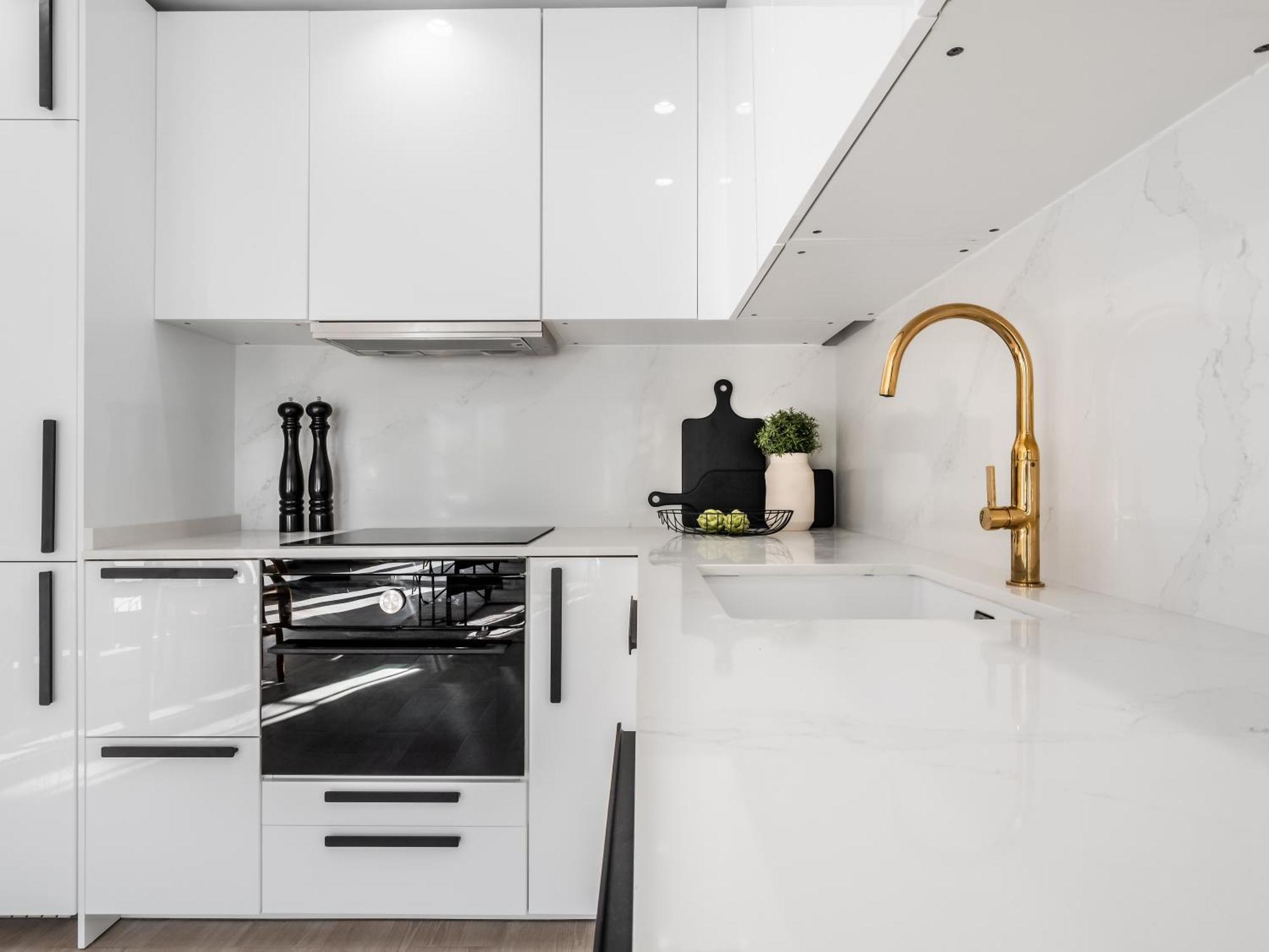 3 Bdrm Stylish Apt W Pool In Puerto Banus Marbella Luaran gambar