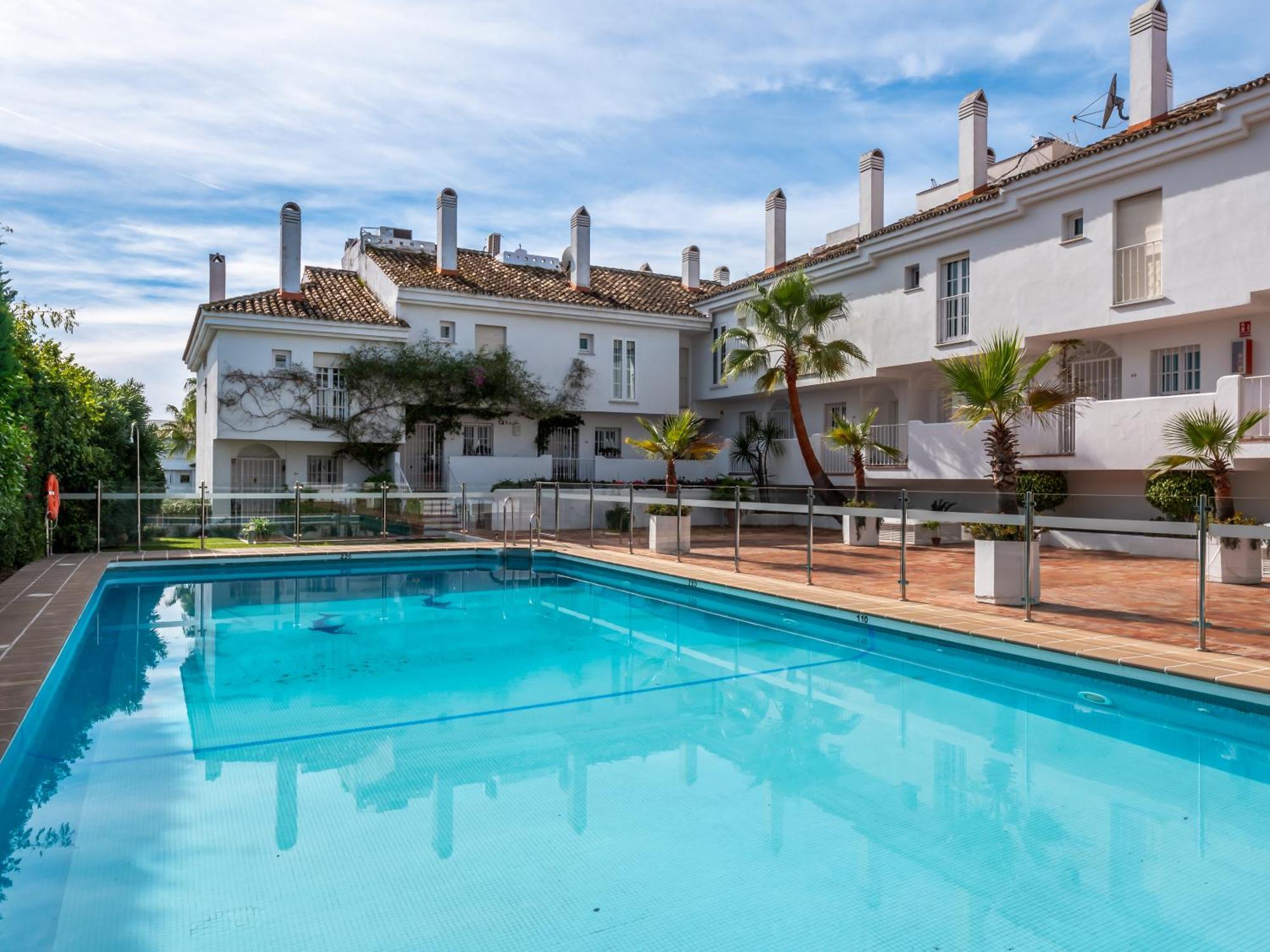 3 Bdrm Stylish Apt W Pool In Puerto Banus Marbella Luaran gambar