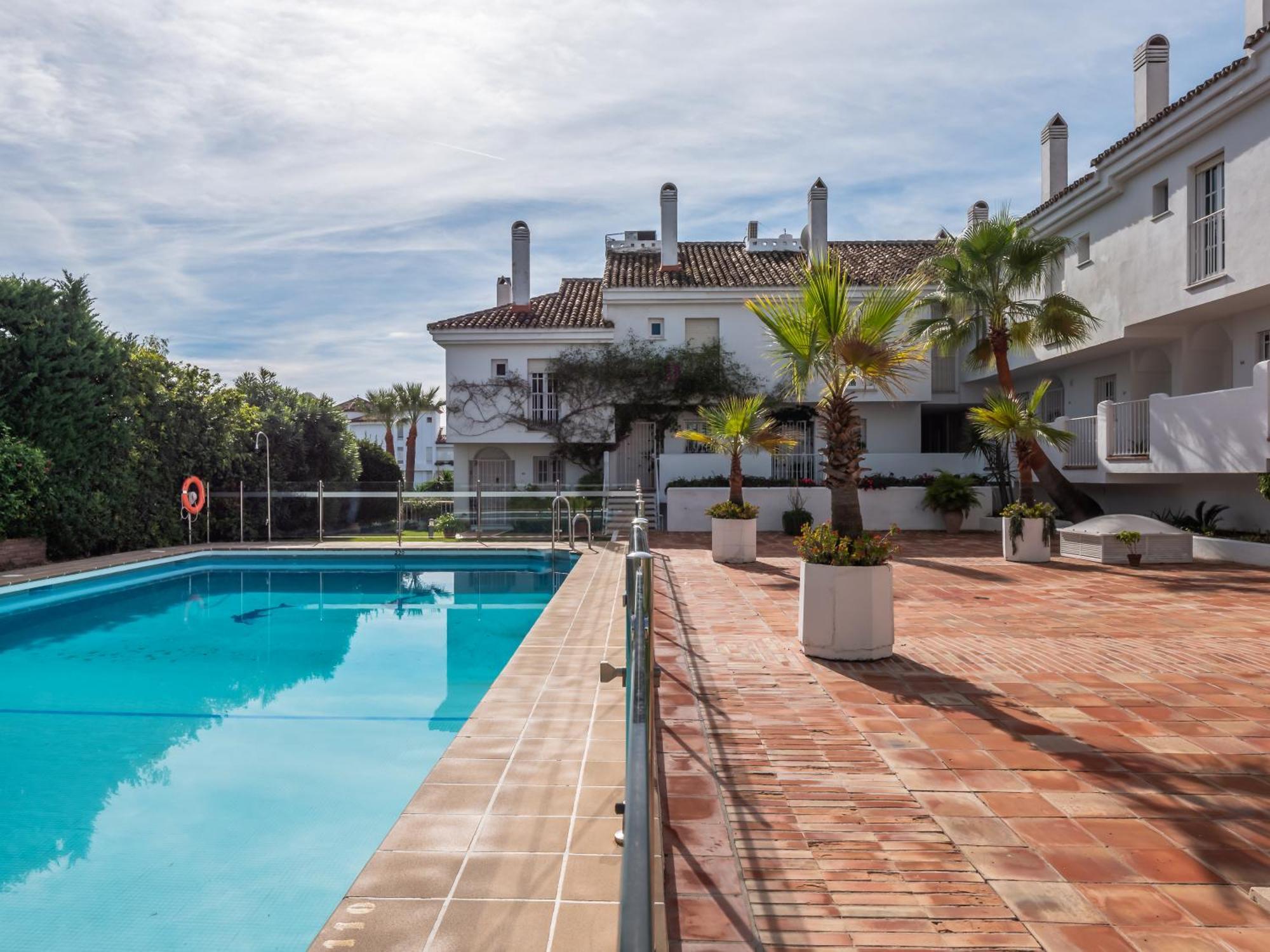 3 Bdrm Stylish Apt W Pool In Puerto Banus Marbella Luaran gambar